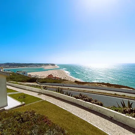 Sunset Sea Views, Silver Coast Appartamento